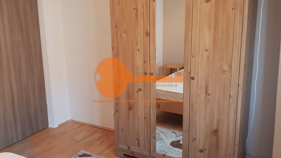 Vanzare apartament 2 camere ( bloc 1980- 8 minute metrou ) - Poză 1