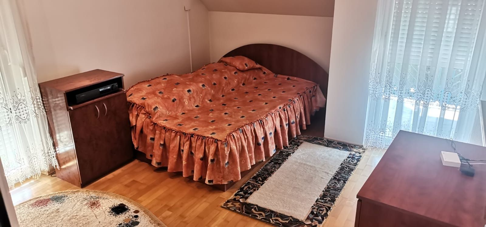 Casă deosebită în Fratellia, cu teren 657 mp - Poză 40