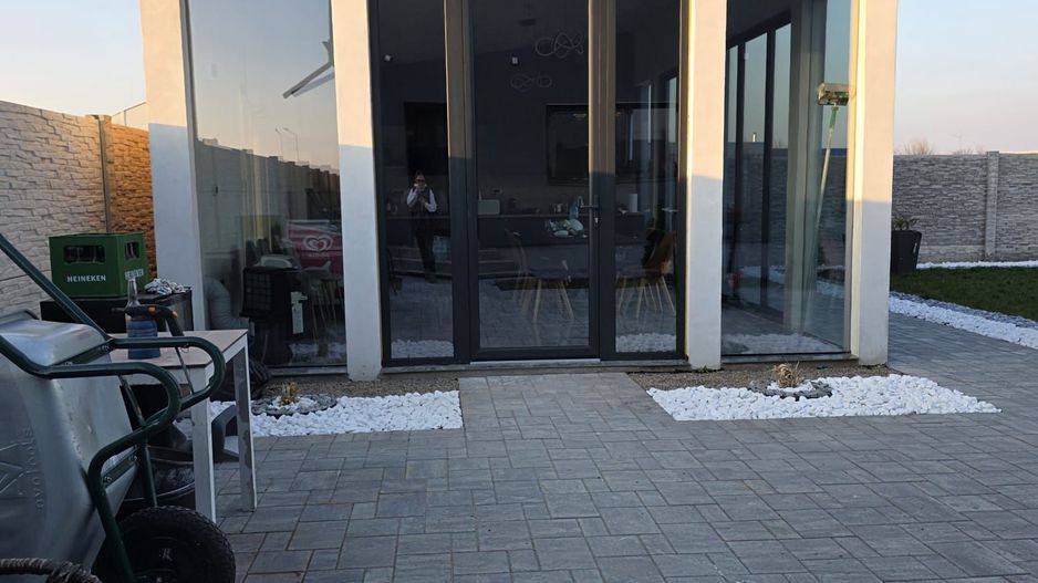 Casa- zona Metro - Poză 7