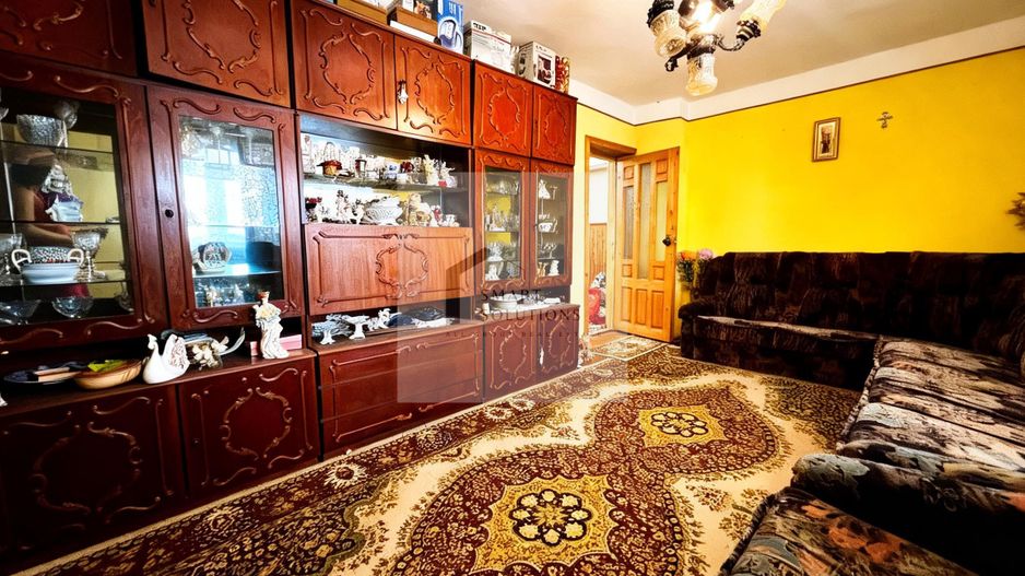Apartament 2 camere, 59 mp, două balcoane, in centrul orașului Săveni - Poză 3