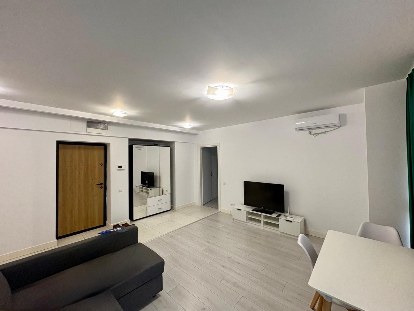 Apartament 2 CamereI AviatieiI Porsche PiperaI La cheie - Poză 4