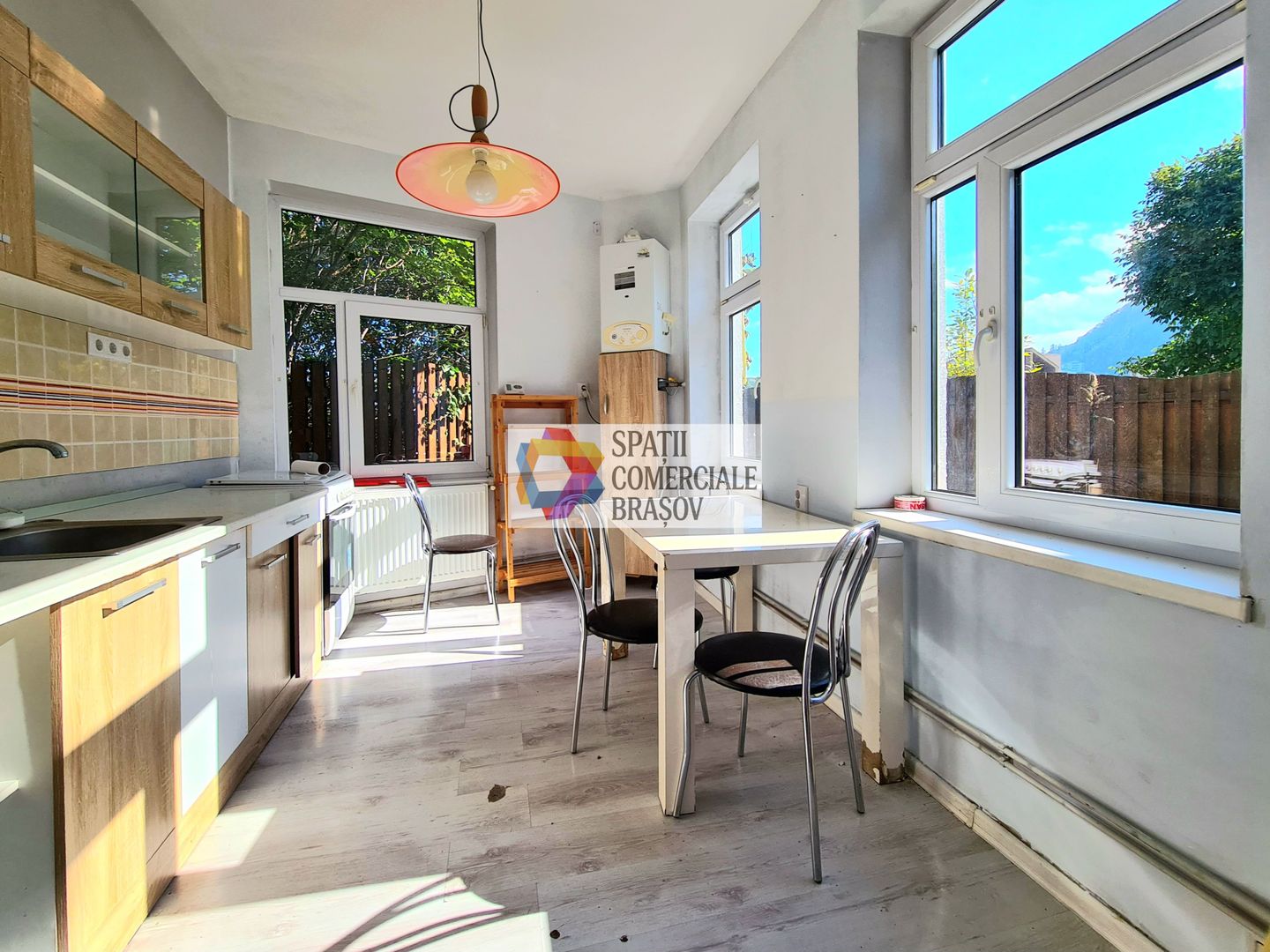 Casa 3 camere de închiriat Brasov - Centru - 80 mp. - Poză 1