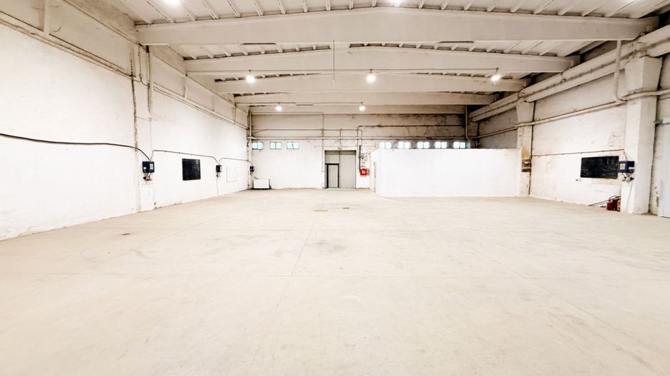 Hala industriala de închiriat Arad  850 mp  acces TIR - Poză 1