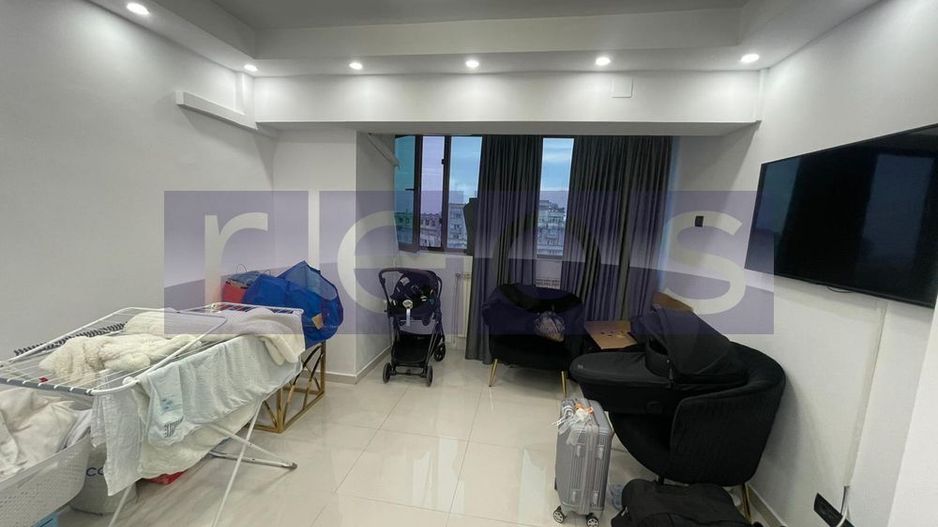 VANZARE APARTAMENT  3 CAMERE - DECOMANDAT -  Rond Alba Iulia - Poză 5