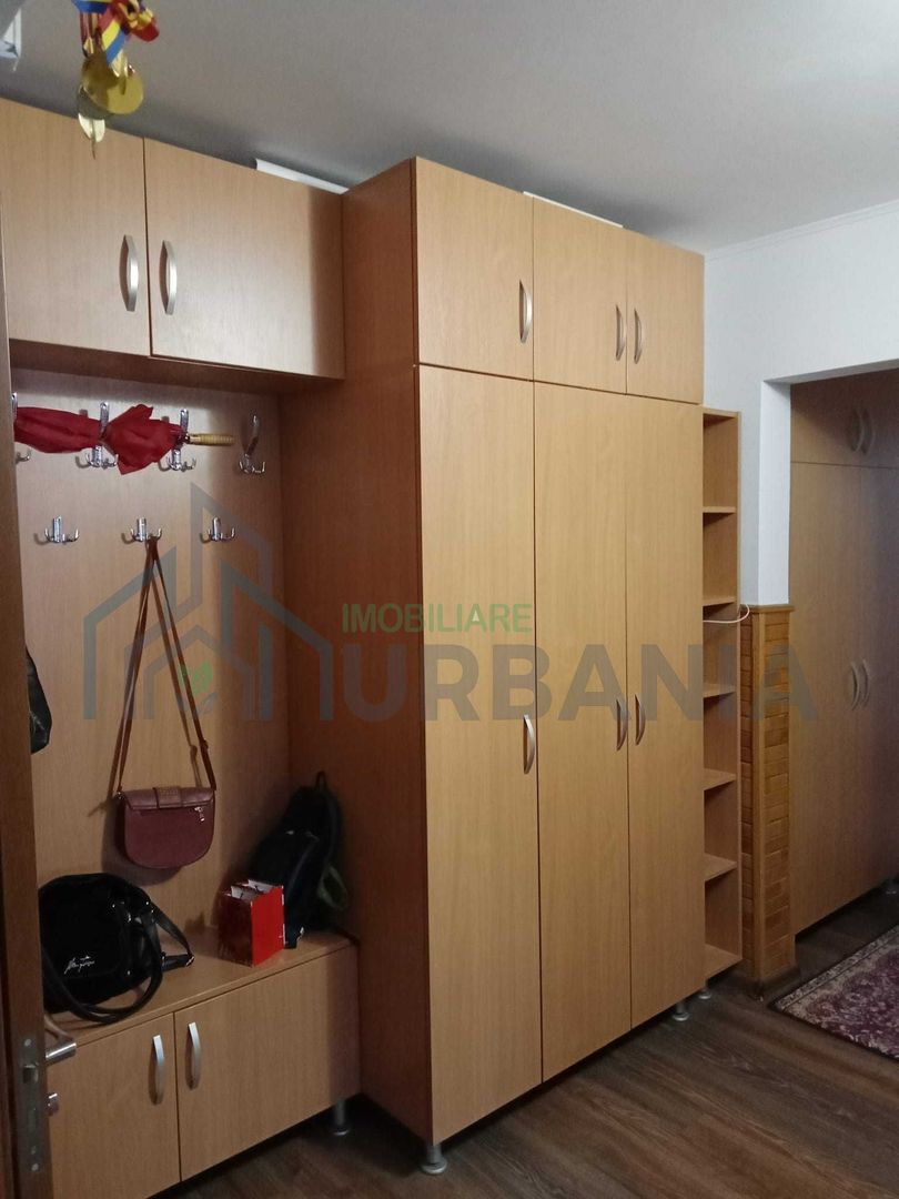 Apartament 3 camere, Nicolina 1, mobilat și utilat - Poză 2