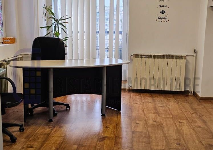Birou, 5 camere, 2 grupuri sanitare, complet mobilat si utilat - Poză 7