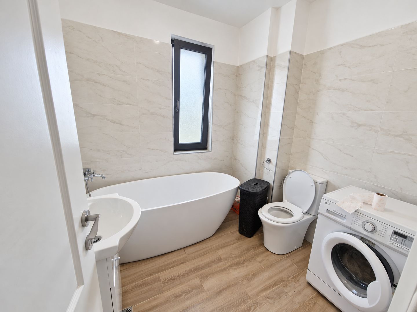 COMISION 0%Apartament 3 camere 74 mp , parcare Floresti str Sub Cetate - Poză 19