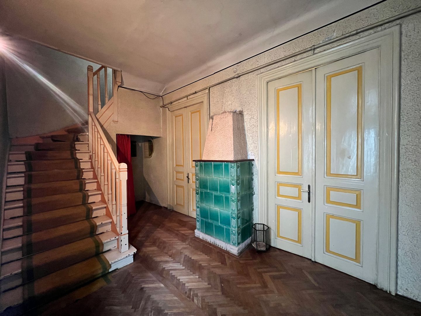 Casă interbelică de închiriat – Str. Barbu Văcărescu nr. 33 - Poză 1