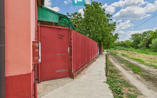 Casă cu 3 camere și teren generos lângă frontieră - Poză 11