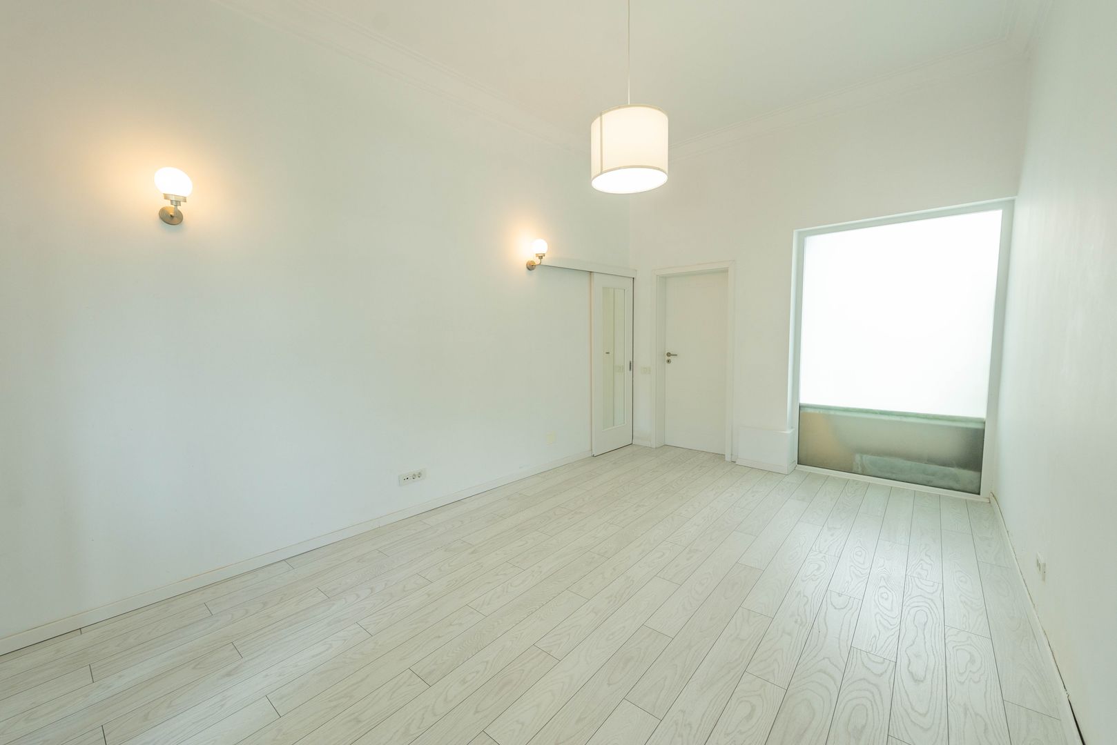 Apartament de vanzare 137 mp, zona centrala, curte proprie - Poză 15