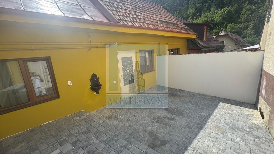 Casă renovată integral, mobilată și utilată – Șchei, Brașov - Poză 2