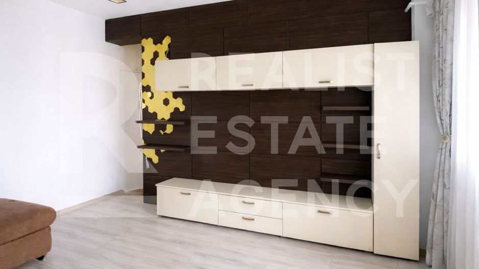 Vânzare, apartament cu 3 camere în zona Militari Residence - Poză 2