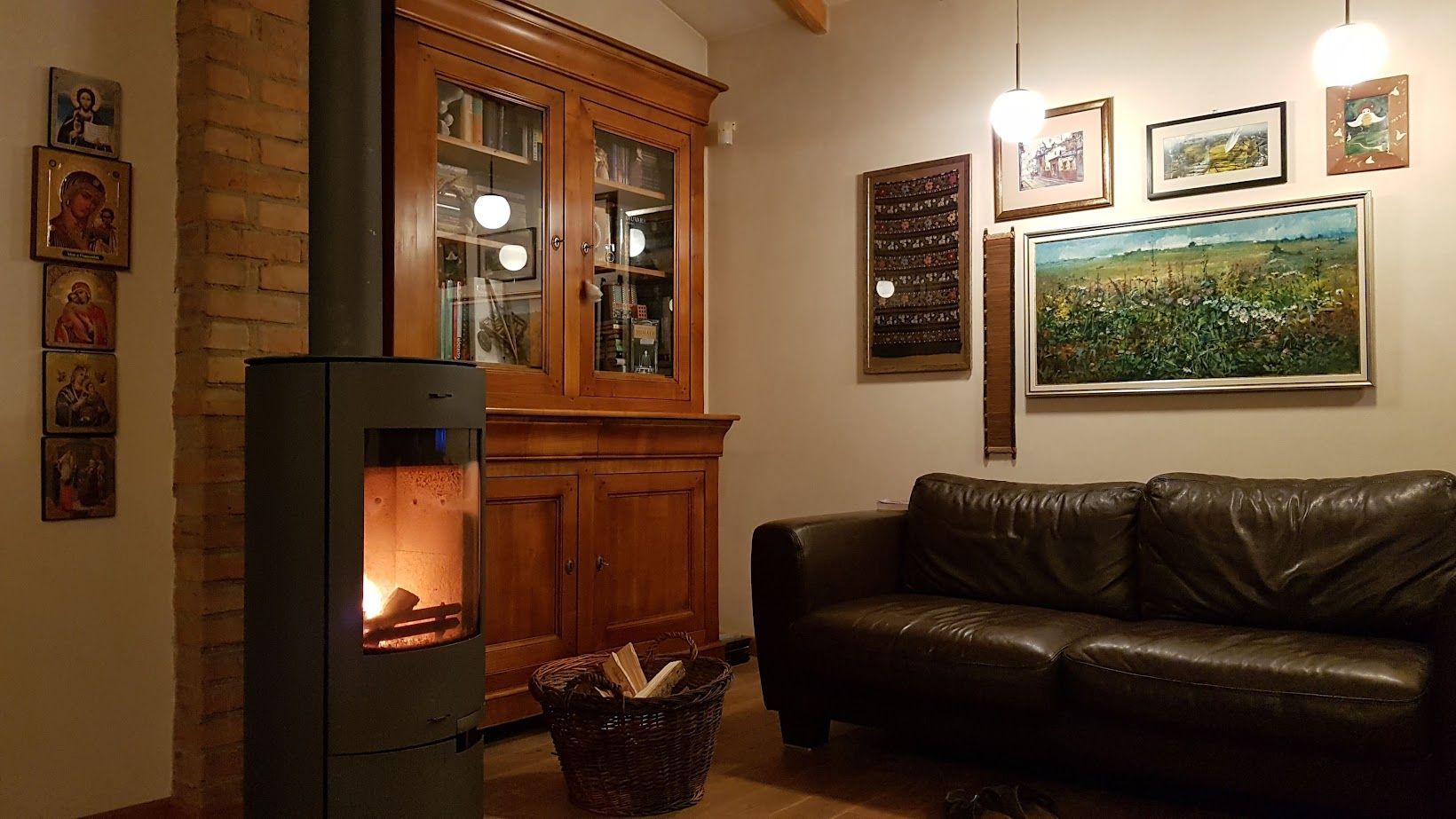 Casă de vis în Giroc – Eleganță clasică, spațiu vast și confortabil - Poză 4