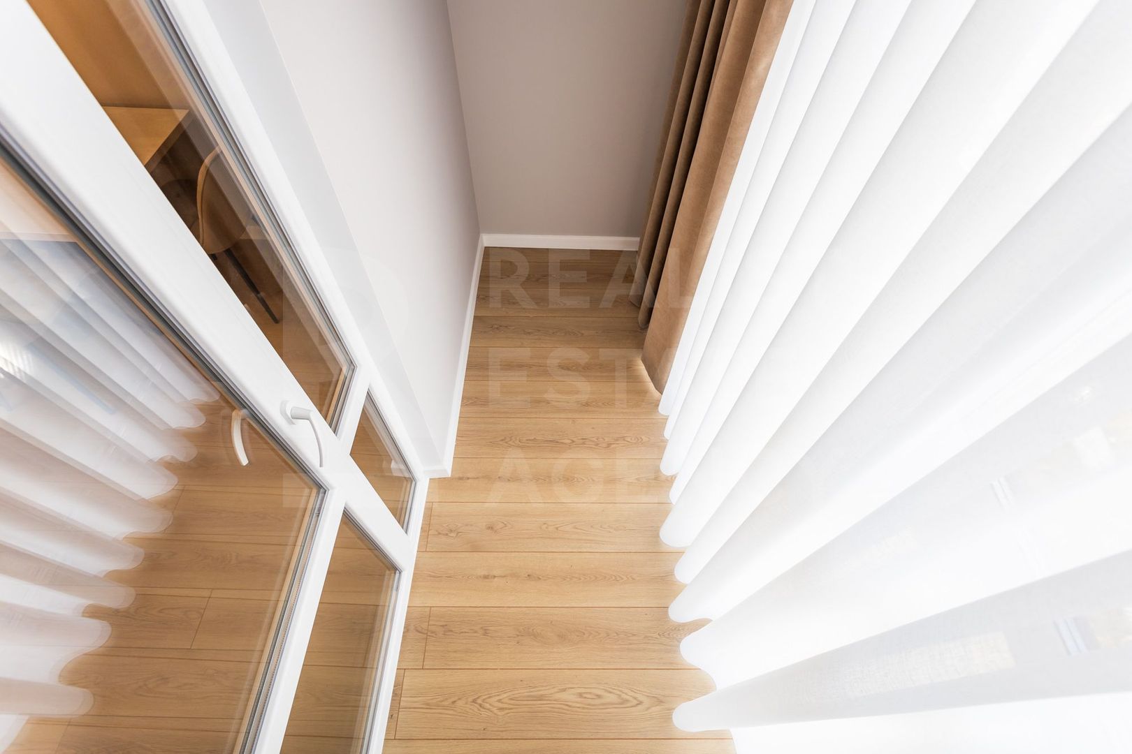 Vânzare, apartament, 2 camere, strada Nicolae Milescu Spătaru, Ciocana - Poză 6