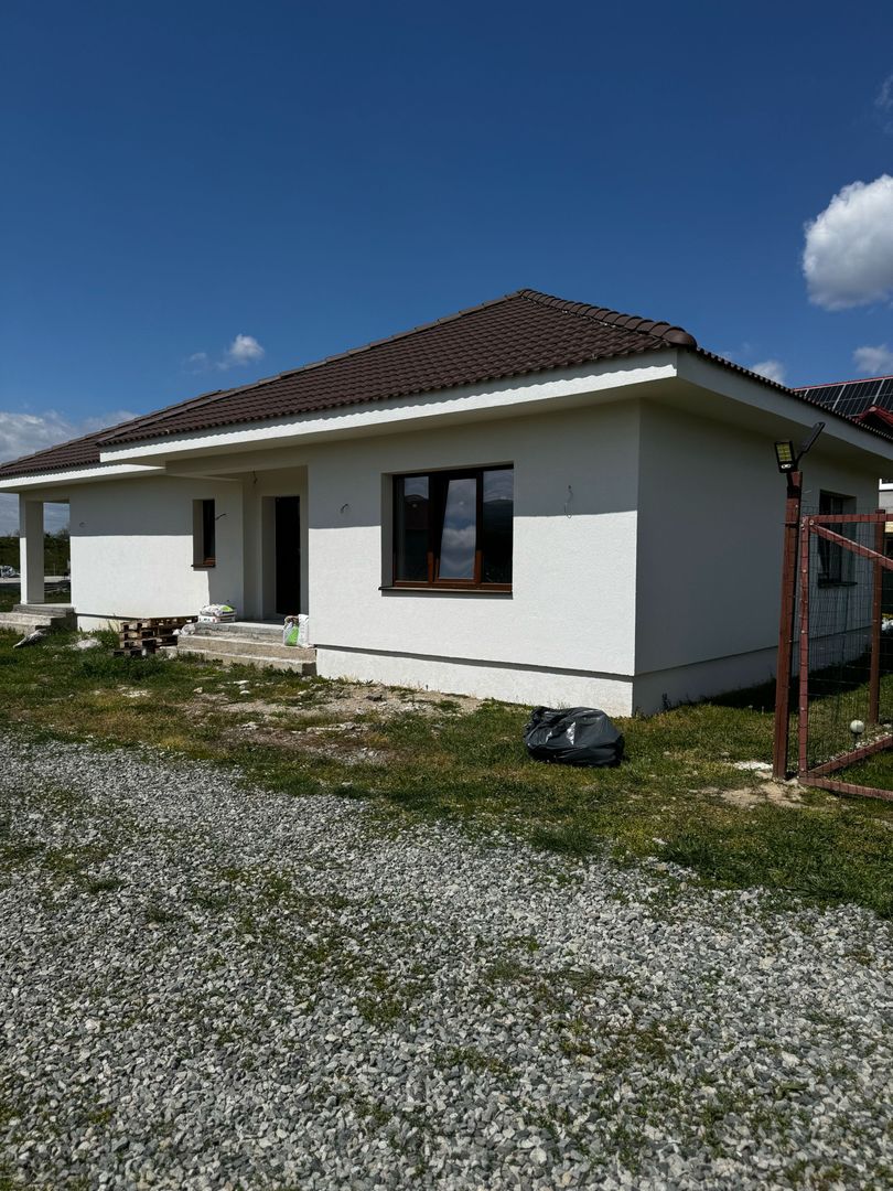 Casa in proces de finisaj de vânzare in Sebeș - Poză 2