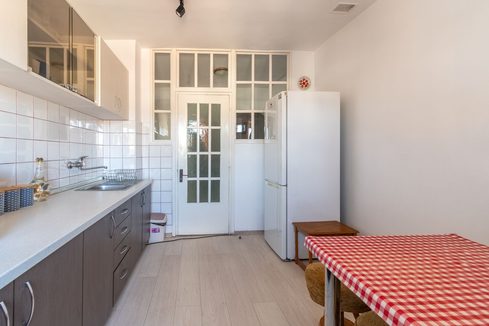 Apartament cu 2 camere decomandat de inchiriat Str.Bucuresti, 60mp - Poză 9