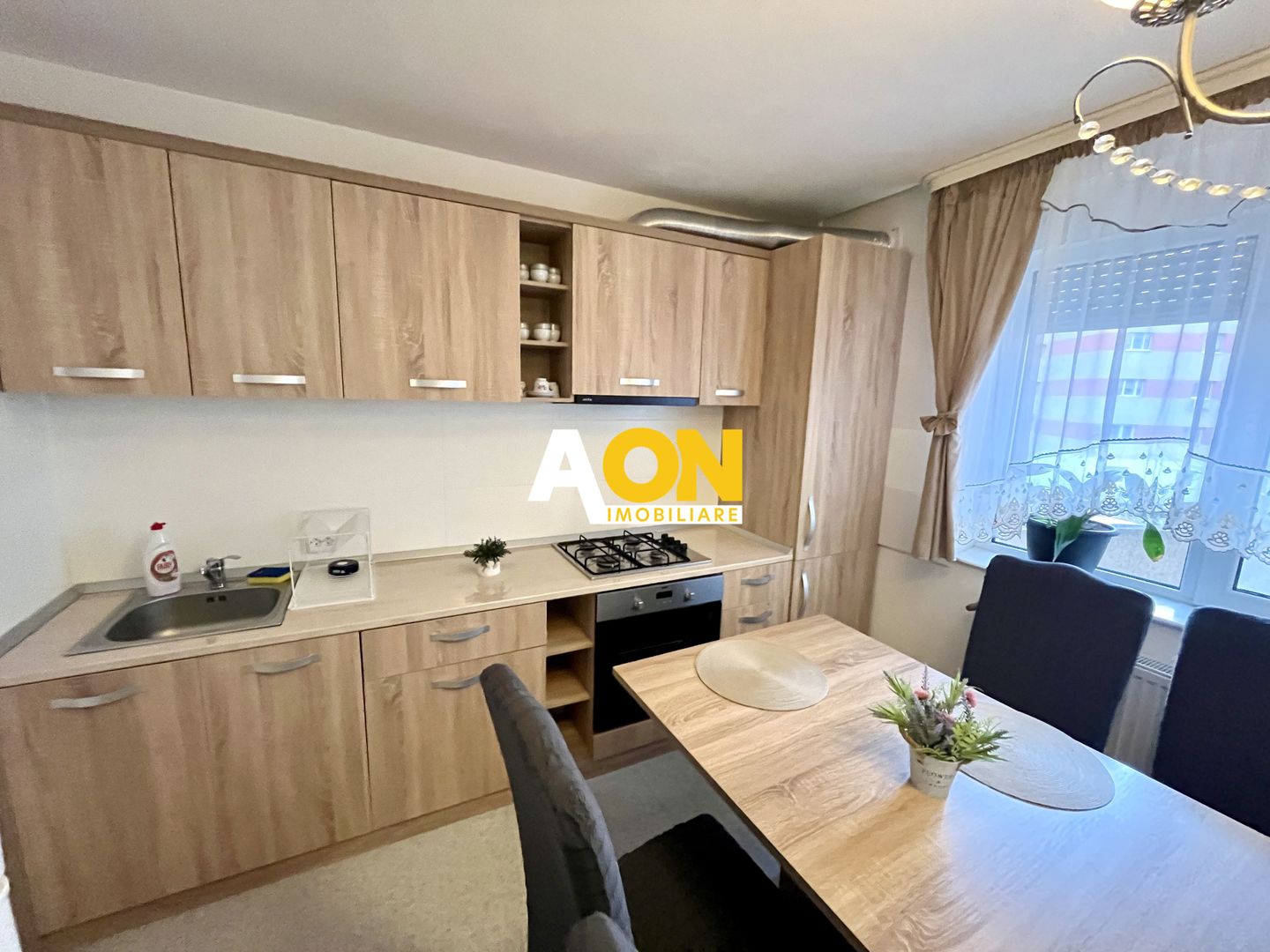 Apartament cu 3 Camere, Bloc Nou, Zona Stadion - Poză 4