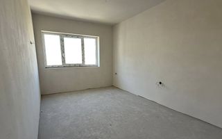 Apartament cu 3 camere semi-finisat în zona Eroilor, Florești. - Poză 7