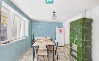 Casă spațioasă cu teren de 2.160 mp. Zerindu Mic - Poză 7