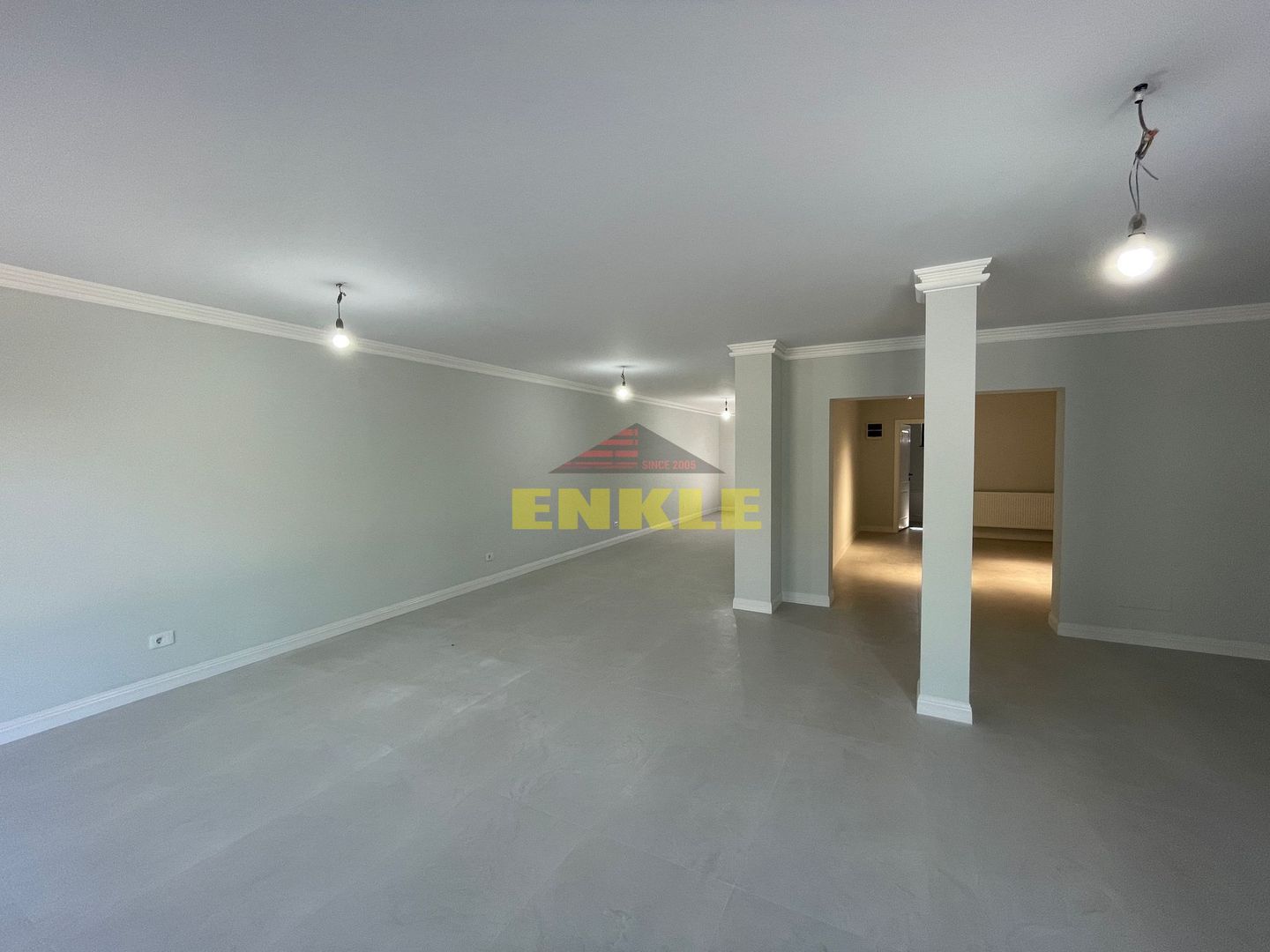 Spatiu comercial, 101 mp renovat complet - Poză 1