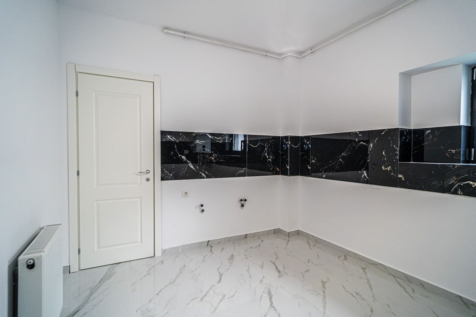 2 camere cu TERASA de 20 mp, FINALIZAT,  gata de mutat, METROU langa bloc - Poză 4
