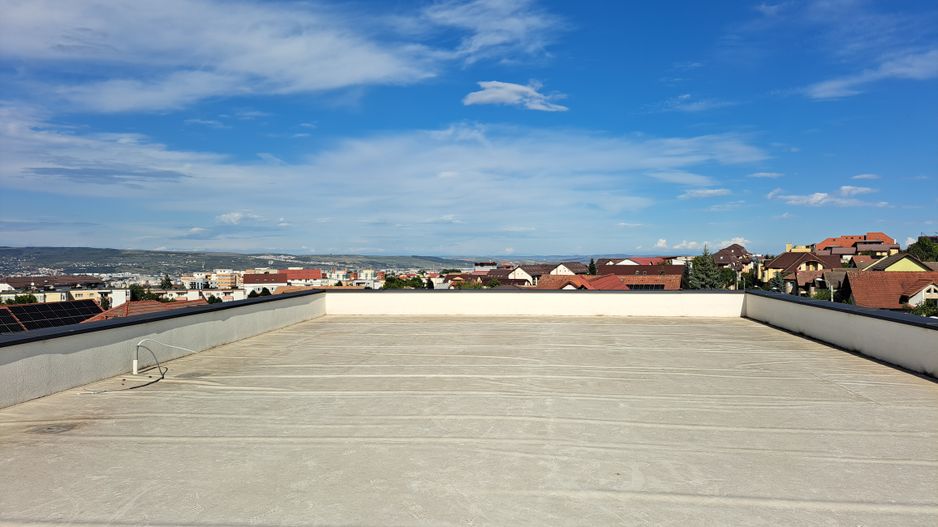 Penthouse 150 mp utili+ terase 200 mp+ 2 parcari subterane +curte 120 mp - Poză 17