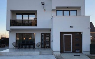 AZURA Imobiliare Pitesti - De Vanzare vila Platou Trivale - Poză 1