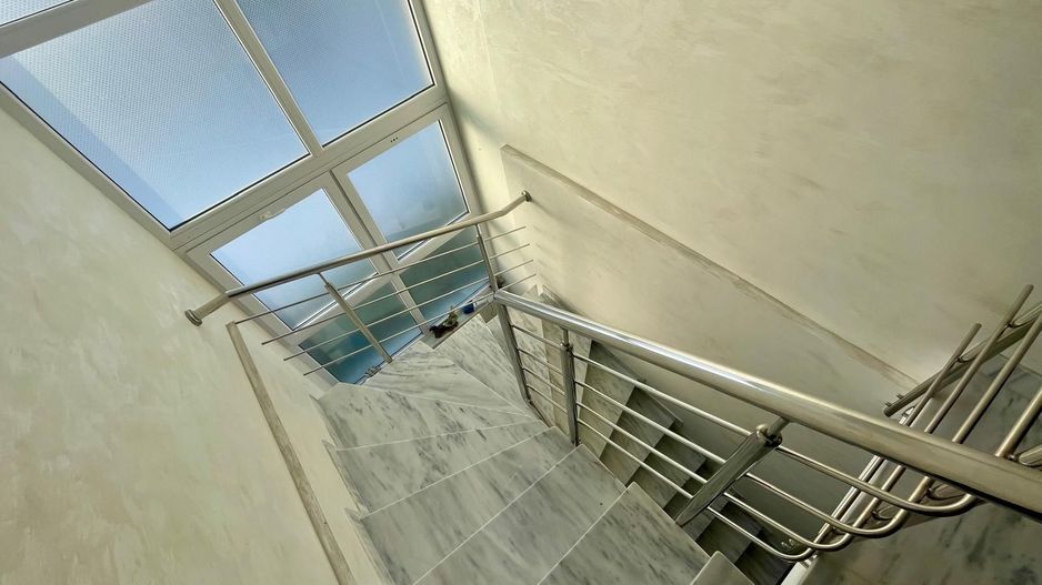 🏡 Casă modernă cu 15 ari teren | Zonă liniștită | Vicov de Sus - Poză 11