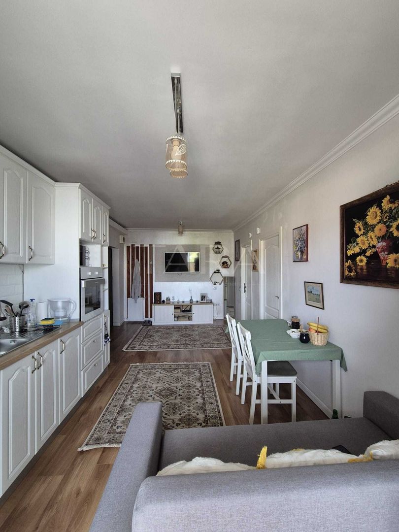 Apartament cu 3 camere, balcon de 12 mp și parcare – Floresti. - Poză 2