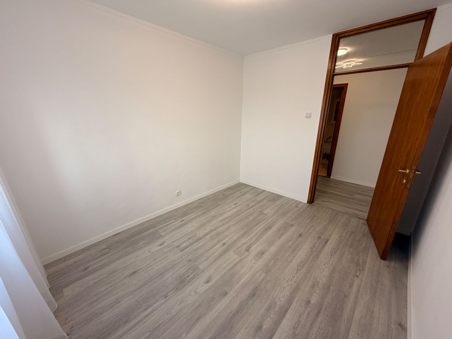 3 camere Casa Poporului 13 Septembrie Marriott Panduri Monitorul Oficial - Poză 11
