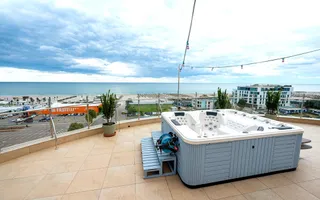 Statiunea Mamaia -UNICAT- Penthouse 220 mp cu vedere frontala la mare si jacuzzi - Poză 29