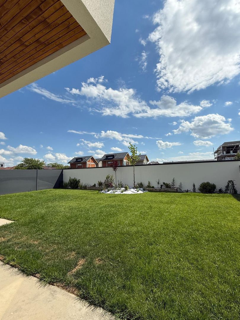 Vila smart personalizabilă cu rooftop și piscină privată – arhitectură - Poză 10