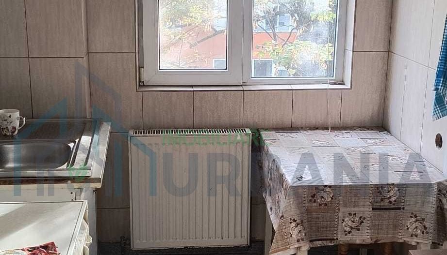 Apartament 3 camere de vanzare, Tatarasi, Iasi - Etaj 3 din 4, bloc termoizolat - Poză 3