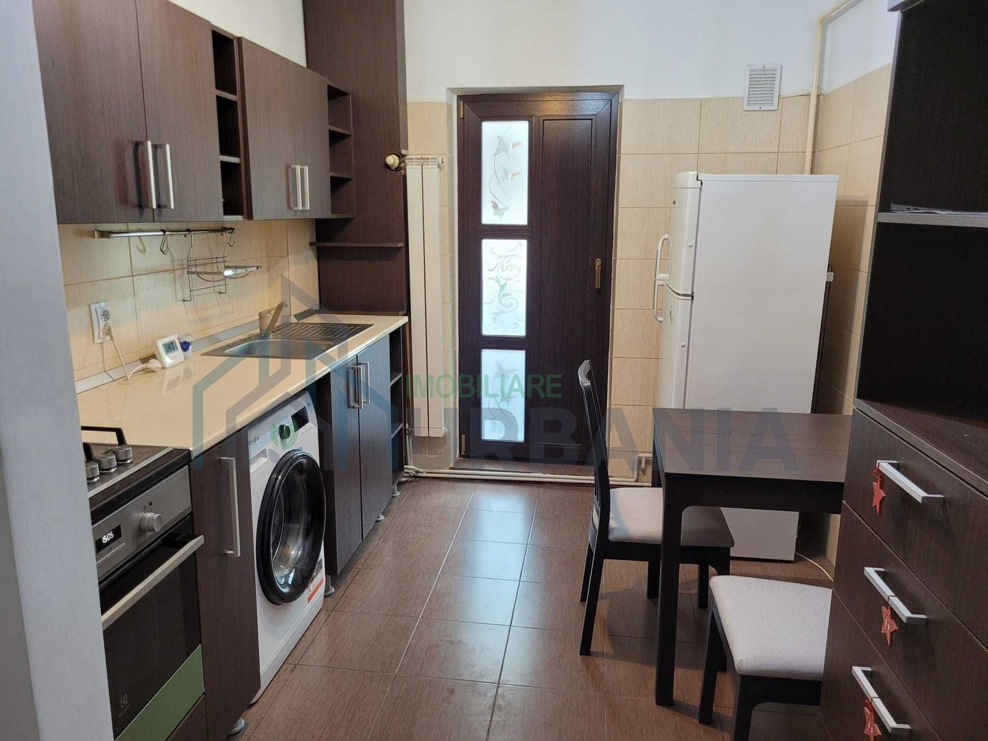 Persoana fizica, inchiriez apartament cu 2 camere decomandat Nicolina - Poză 5