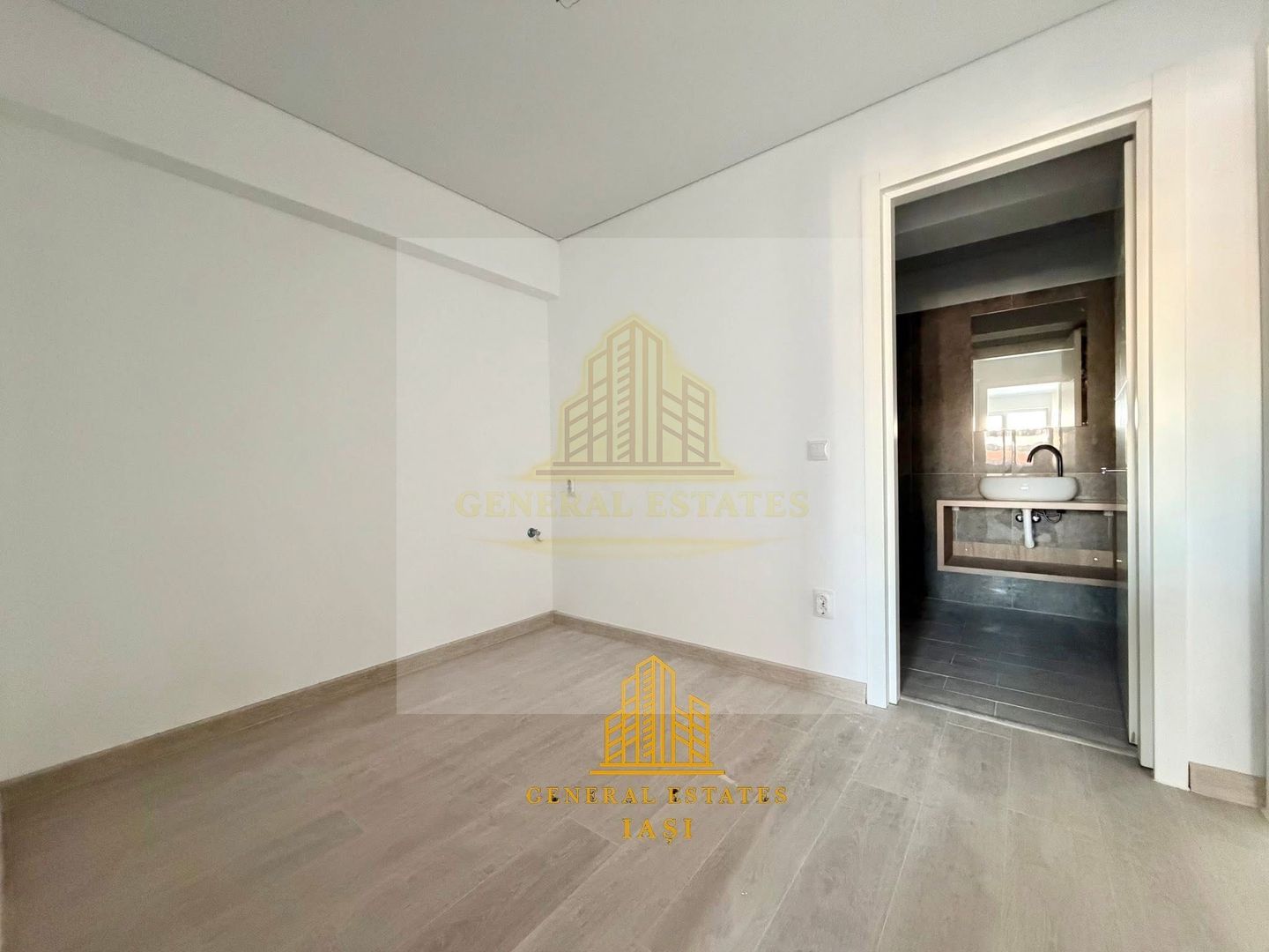 Vânzare apartament 2 camere | 55,6 mp | Copou Garden Residence - Poză 8