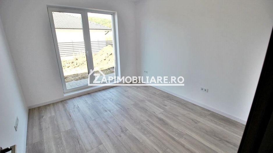 Casa 4 camere la cheie,130 mp,500 mp teren,cartier Unirii - Poză 5