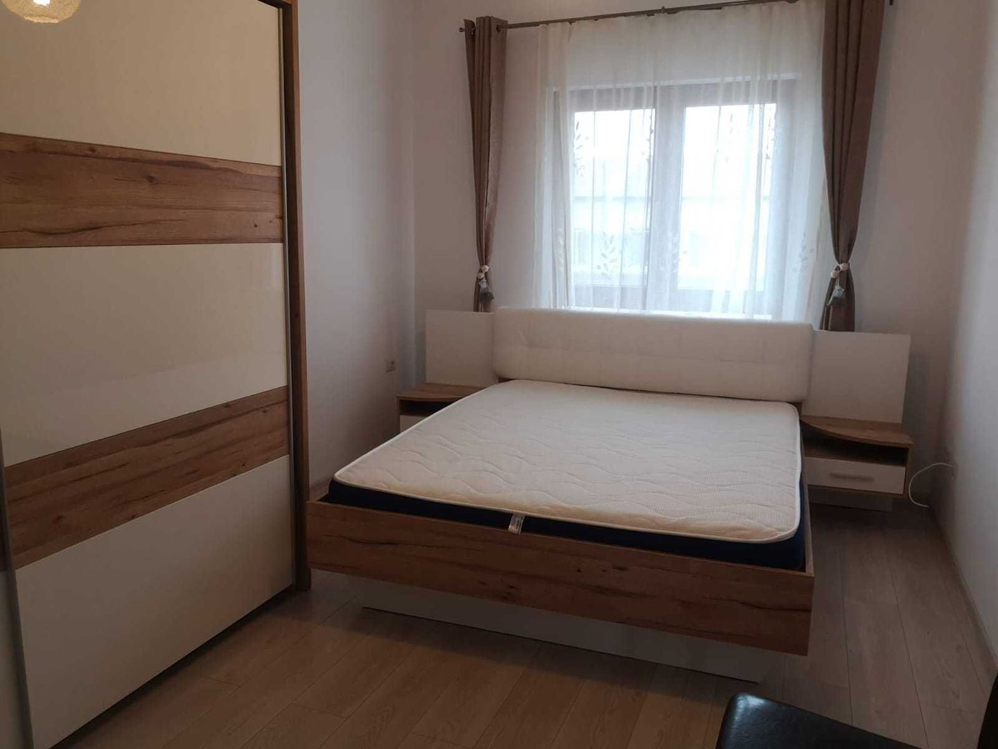 Giroc-Eso | 3 Camere | Etaj 1 | Centrala proprie | Loc de parcare - Poză 3