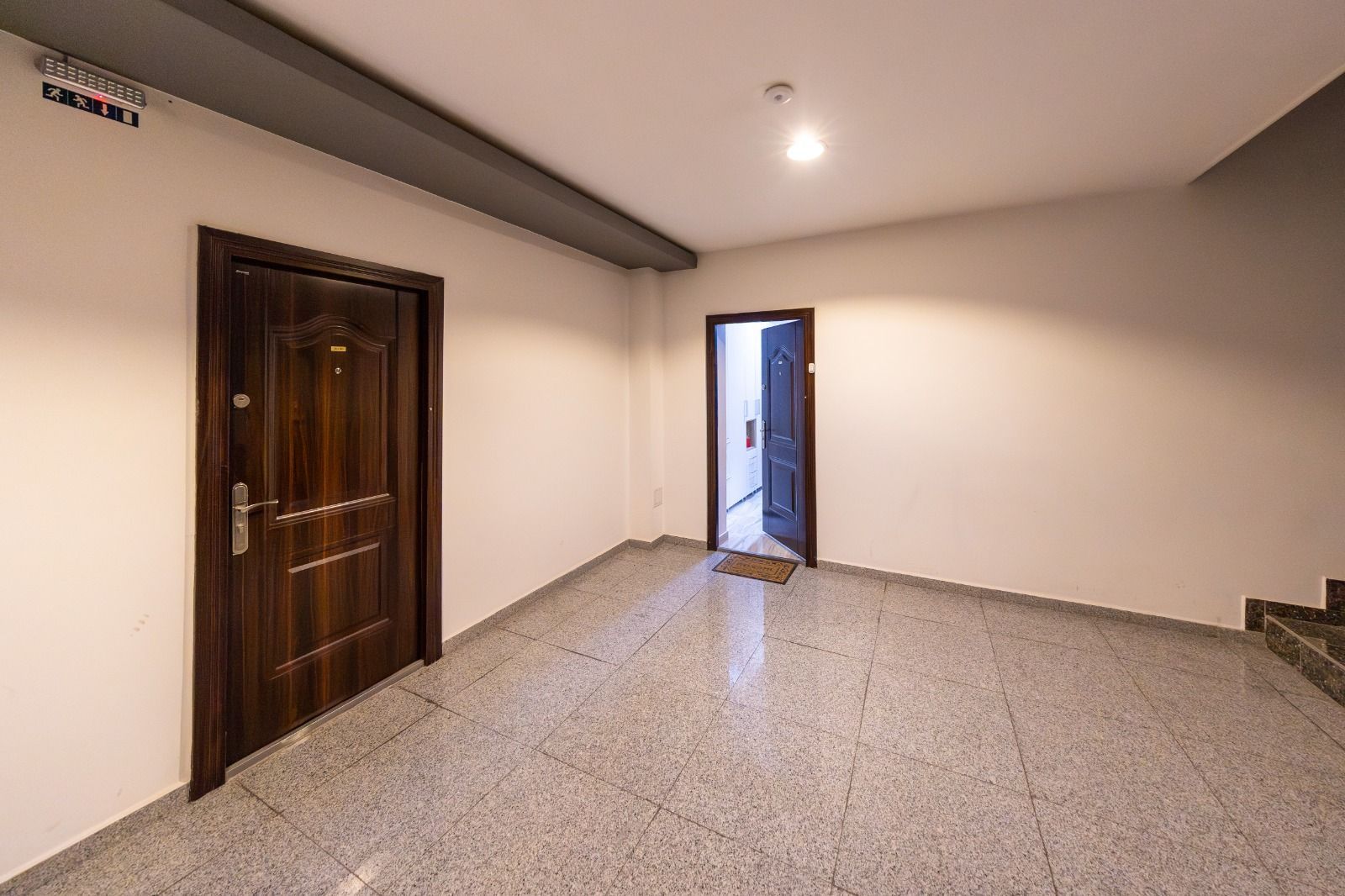 Isaran Coresi-Apartament 3 camere 82 mp loc de parcare si boxa - Poză 25