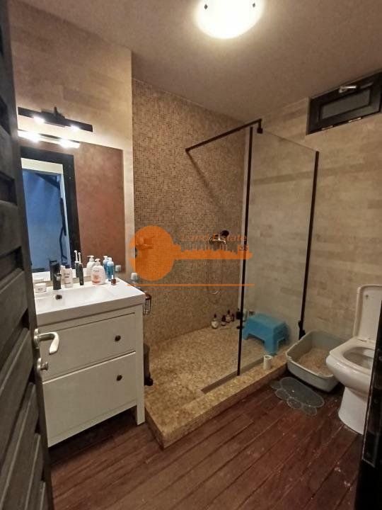 Apartament 6 camere - Triplex - Calea Calarasilor - Poză 8