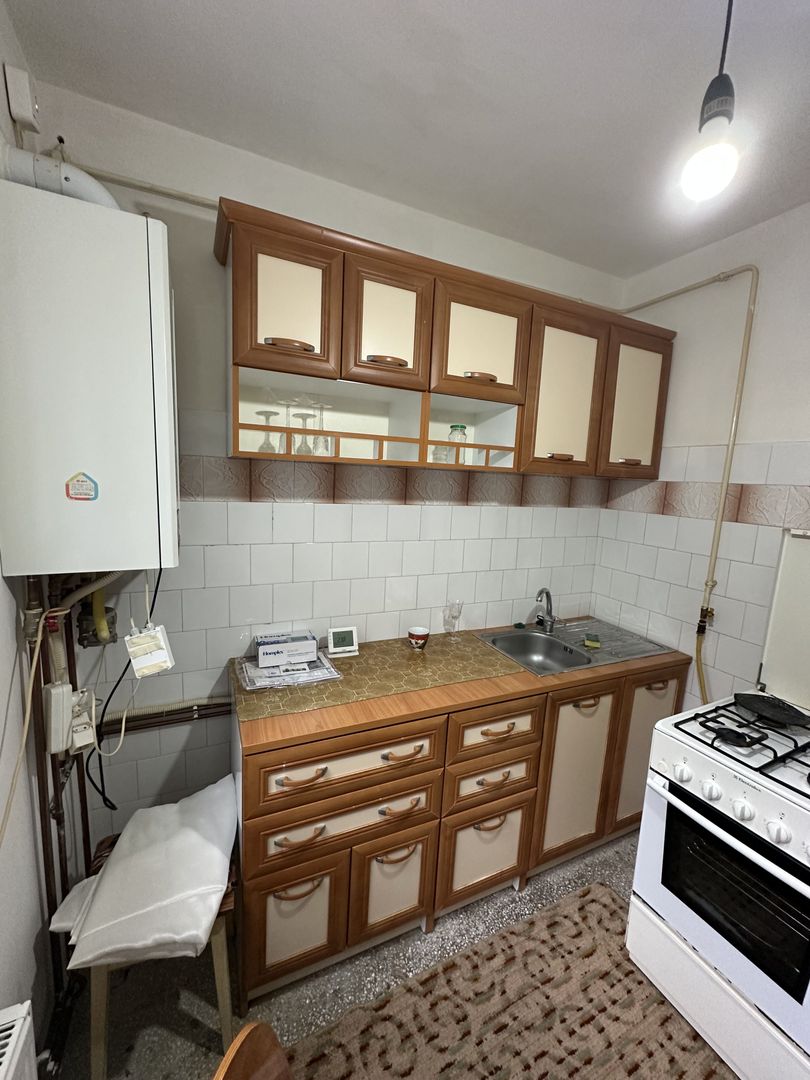 Apartament 2 camere etaj 2  decomandat - Poză 28