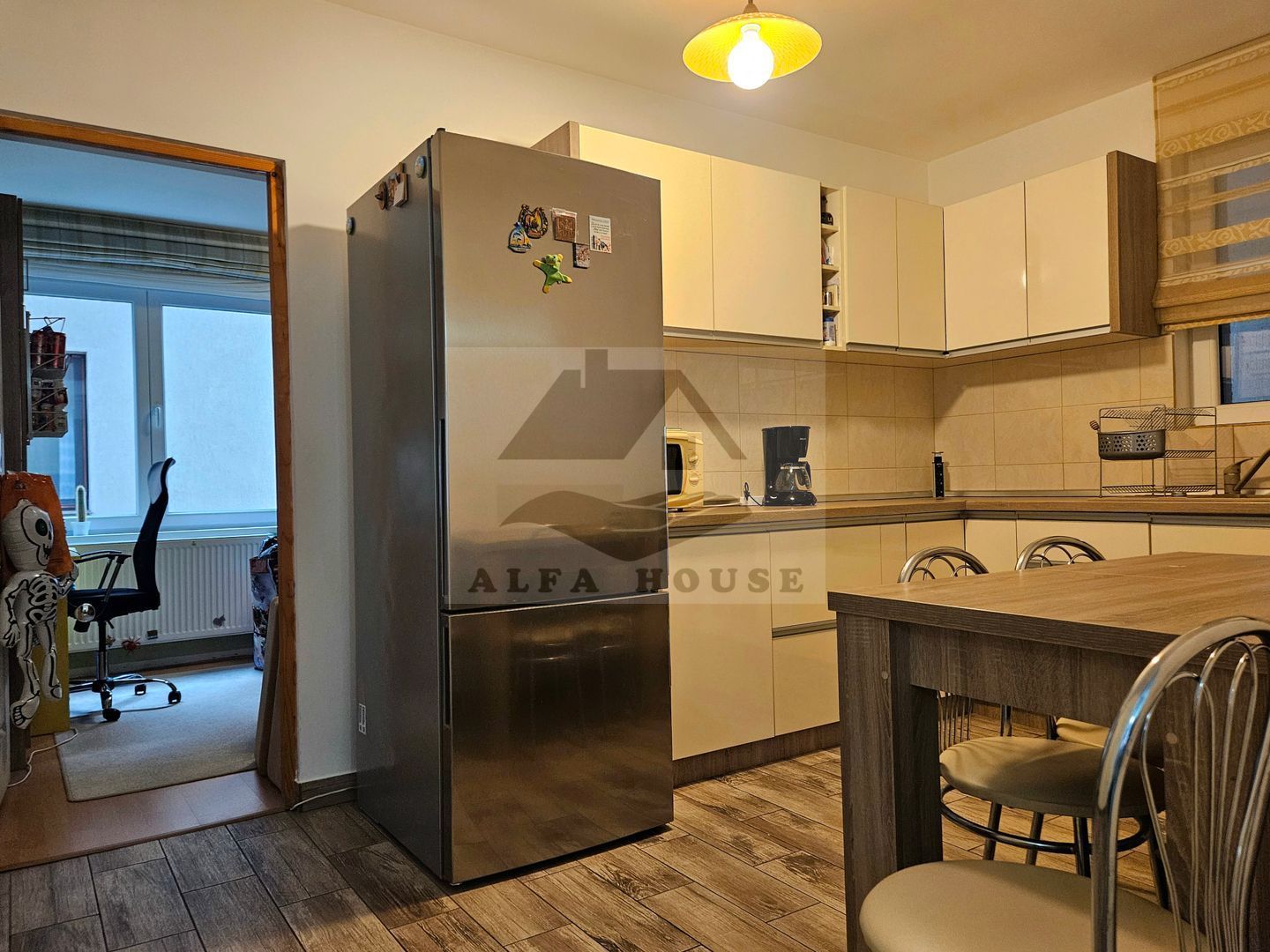 Oportunitate - Apartament cu trei camere in vila, zona Tractorul 70 mp - Poză 14