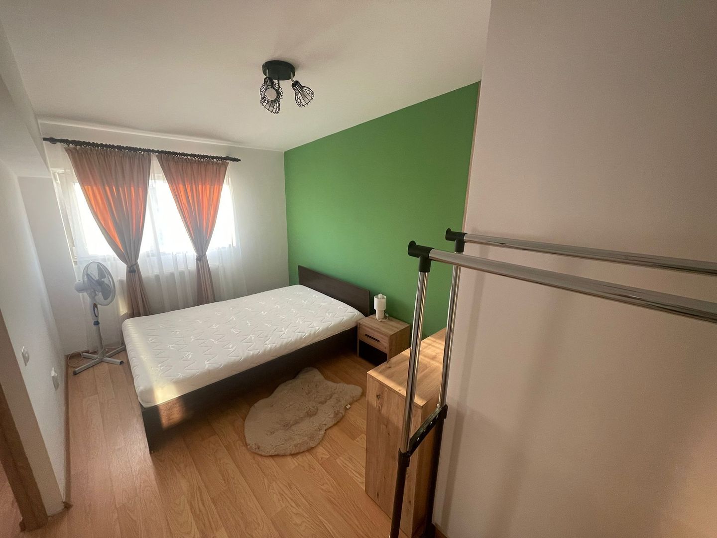 Apartament de inchiriat | Florilor | Balcon | 45 mp - Poză 3