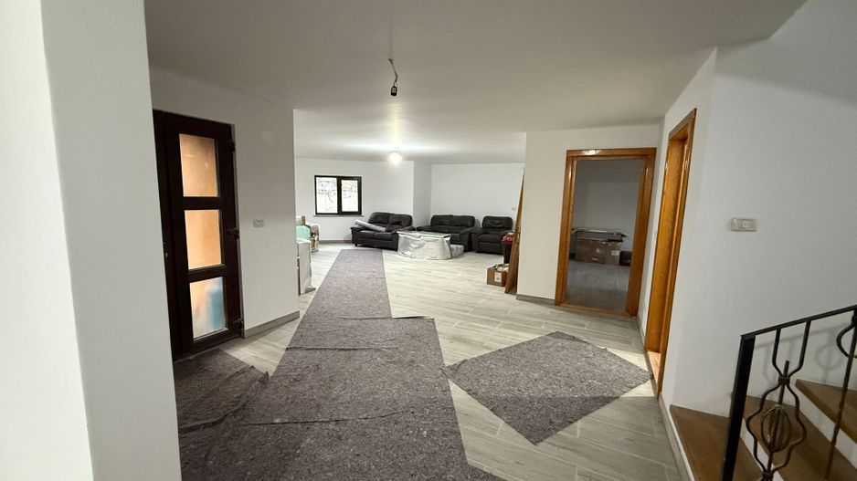 CASA DE INCHIRIAT RADAUTI | IDEAL PENTRU CRESA DE COPII | - Poză 14