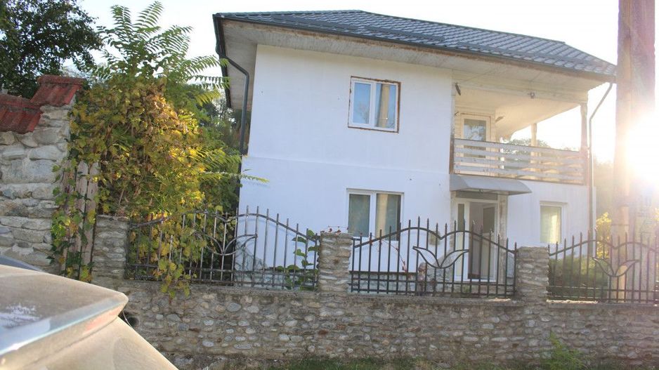 Casă cu suflet și priveliște de poveste – Crasna, Gorj - Poză 2