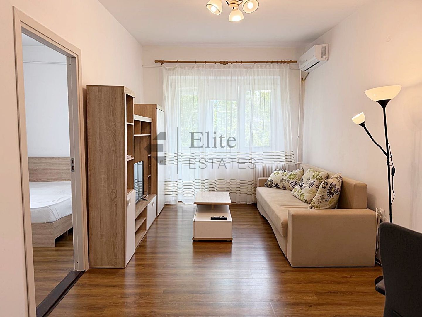 Apartament cu 2 camere ultracentral in Oradea - Poză 15