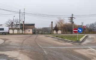 Sediu administrativ + Teren Caracal - Poză 7