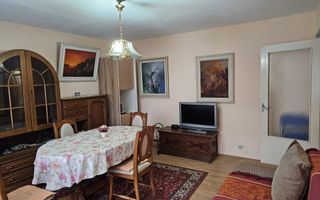 Apartament 4 camere, etaj 1, garaj – Str. Victoriei zona sc. nr. 4 - Poză 2