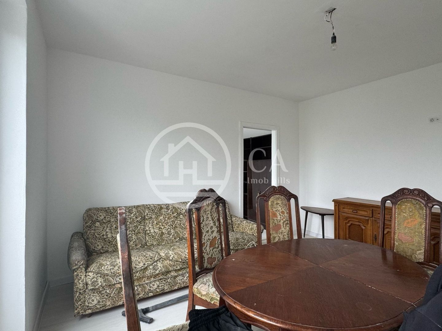 Apartament de vânzare cu 3 camere, Ultracentral Oradea - Poză 6