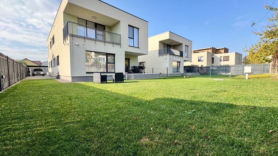 Apartament cu vibe de casă, terasă si curte, Dumbrăvița - Poză 32