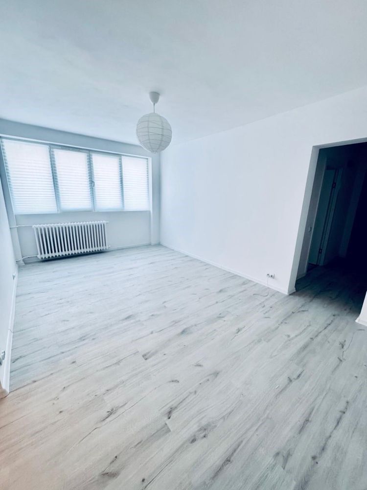 Apartament 3 camere zona Piata Minis - Titan - Poză 1